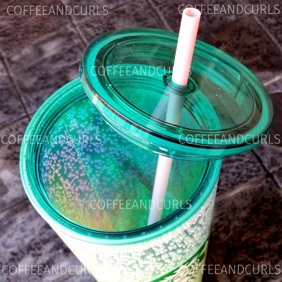 💚Starbucks Green Yellow Ombre Bubbler Cold Cup 24oz Venti NWT - Picture 8 of 12